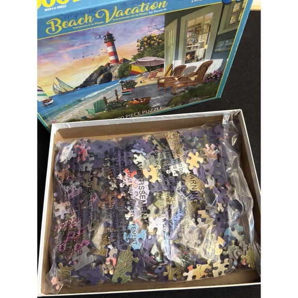 WHITE MOUNTAIN "Beach Vacation" 1000 Piece Puzzle Larger Pieces Pre-Owned - Picture 7 of 8
